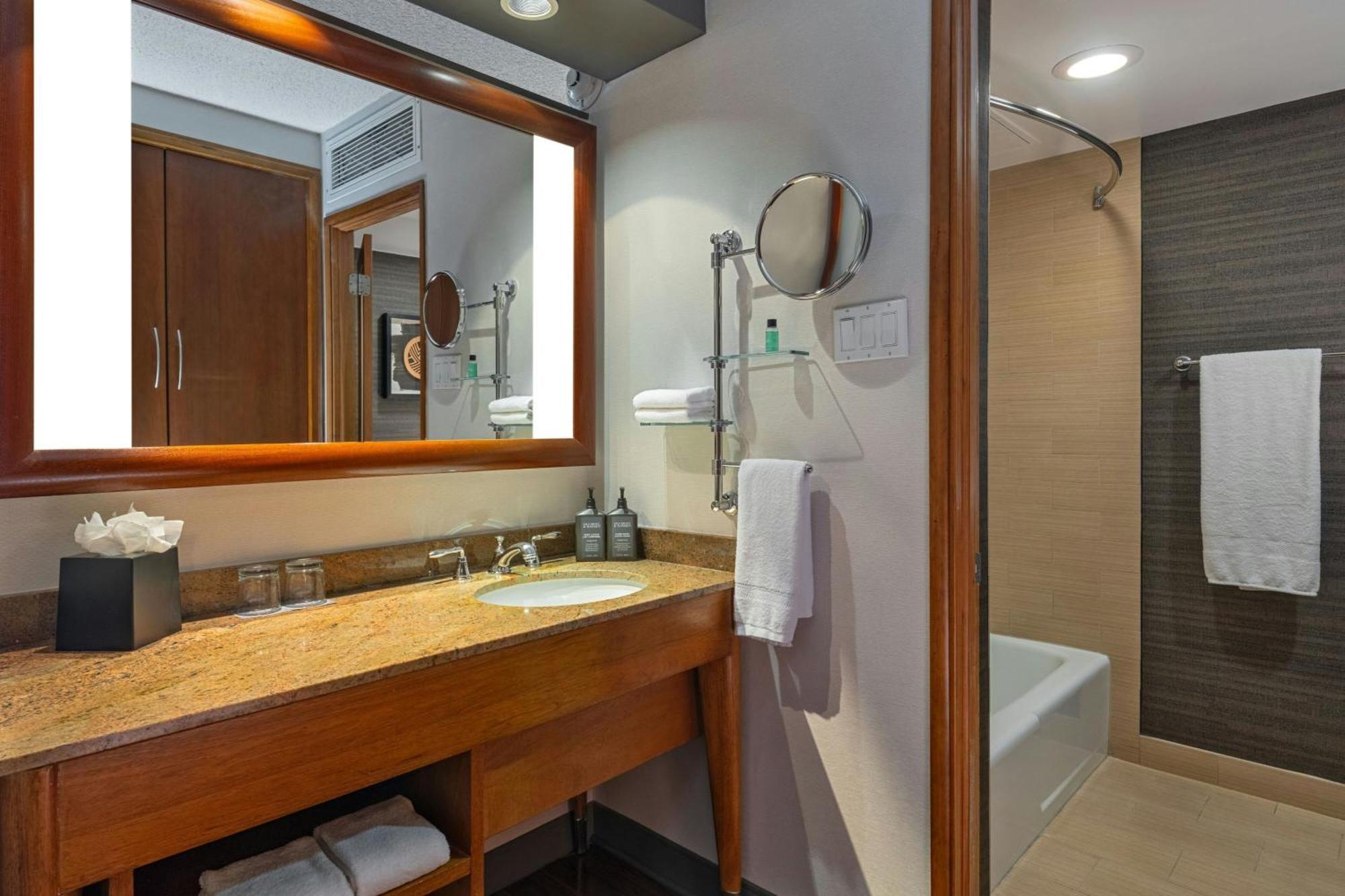 Sheraton Albuquerque Airport Hotel Eksteriør bilde